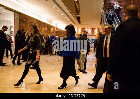 Kentucky Lt. Gov. Jenean Hampton kommt am Freitag, den 6. Januar 2017 im Trump Tower an. POOLFOTO VON John Taggart/Bloomberg Stockfoto