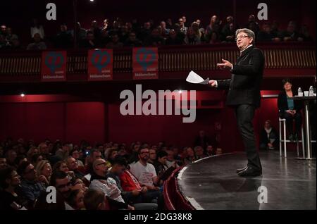 Jean-Luc Melenchon, Kandidat der linksextremen Koalition "La France insoumise" für die französischen Präsidentschaftswahlen 2017 hält eine Rede bei einem Treffen in Tourcoing, Frankreich am 8. Januar 2017. Foto von Christian Liewig/ABACAPRESS.COM Stockfoto
