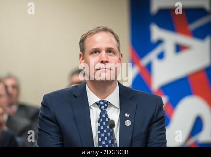 NASA-Administrator Jim Bridenstine spricht mit den NASA-Leitern am NASA-Hauptsitz am 23. April 2018 in Washington, DC. Stockfoto