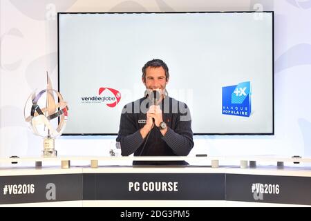 Der französische Skipper Armel Le Cleach, Gewinner der Vendée Globe Trophäe 2017, kommt bei der Pressekonferenz am 19. Januar 2017 in Les Sables d'Olonne, Frankreich an. Foto von Laurent Zabulon/ABACAPRESS.COM Stockfoto