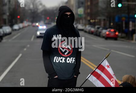 Demonstranten blockieren die K-Straße, um zu versuchen, die Amtseinführung von Präsident Donald Trump am 20. Januar 2017 in Washington, DC zu stören..Foto von Olivier Douliery/Abaca Stockfoto