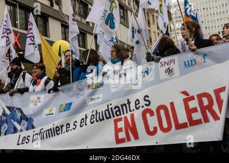 Krankenschwestern demonstrieren für die Verbesserung ihrer Arbeitsbedingungen in Paris, Frankreich, 24. Januar 2017. Foto von Samuel Boivin/ABACAPRESS.COM Stockfoto