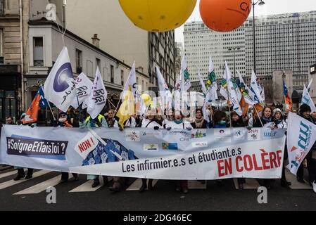 Krankenschwestern demonstrieren für die Verbesserung ihrer Arbeitsbedingungen in Paris, Frankreich, 24. Januar 2017. Foto von Samuel Boivin/ABACAPRESS.COM Stockfoto