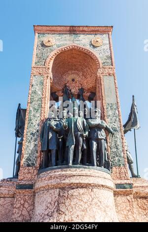 Denkmal der Republik auf dem Taksim-Platz, Istanbul, Türkei Stockfoto