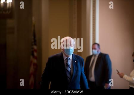 Washington, Vereinigte Staaten Von Amerika. Dezember 2020. Der Senator der Vereinigten Staaten, Patrick Leahy (Demokrat von Vermont), macht seinen Weg zur Senatskammer im US-Kapitol, während der Senat für den Tag in Washington, DC tagt., Montag, 7. Dezember 2020. Quelle: Rod Lampey/CNP Credit: dpa/Alamy Live News Stockfoto