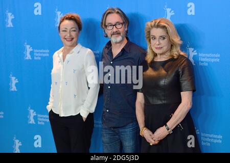 Catherine Frot, Martin Provost und Catherine Deneuve beim Besuch der Sage Femme (The Mid Wife) Photocall während der 67. Internationalen Filmfestspiele Berlin (Berlinale) am 14. Februar 2017 in Berlin. Foto von Aurore Marechal/ABACAPRESS.COM Stockfoto