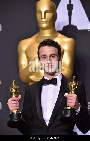 Komponist Justin Hurwitz, Gewinner der Preise für Musik (Original Song) (für "City of Stars") und Musik (Original Score) für "La La Land", im Pressesaal bei der 89. Oscar-Verleihung im Dolby Theater in Los Angeles, CA, USA, 26. Februar 2017. Foto von Lionel Hahn/ABACAPRESS.COM Stockfoto