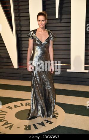 Amanda Peet nimmt an der Vanity Fair Oscar Party 2017 Teil, die am 26. Februar 2017 im Wallis Annenberg Center for the Performing Arts in Los Angeles, CA, USA, die 89. Annual Academy Awards feiert. Foto von David Niviere/ABACAPRESS.COM Stockfoto