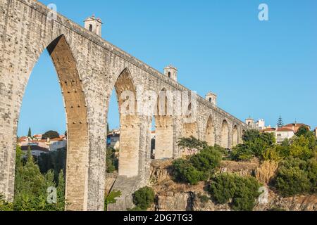 Historisches Aquädukt in der Stadt Lissabon erbaut im 18. Jahrhundert, Portugal Stockfoto