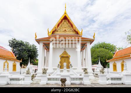 Im Wat Borom Niwat Gelände in Bangkok, Thailand Stockfoto
