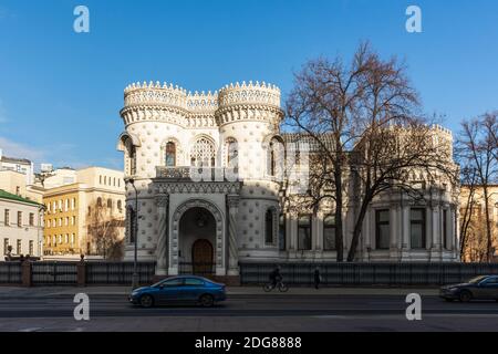 Moskau, Russland 08. Februar 2019.das Herrenhaus des Kaufmanns Arseni Morosow auf der Straße 16 Wosdwischenka, gebaut im 19. Jahrhundert.das Haus der Empfänge des Gow Stockfoto