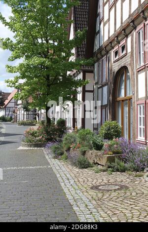 Zurück auf der Straße, lügen Stockfoto