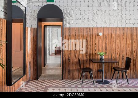 Restaurant im Loftstil Stockfoto