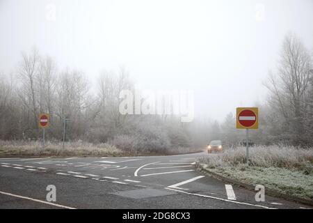 Peterborough, Großbritannien. Dezember 2020. Keine Straßenschilder an einem frostigen Morgen in Peterborough, Cambridgeshire. Kredit: Paul Marriott/Alamy Live Nachrichten Stockfoto