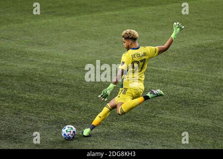 Minnesota United Torwart Dayne St. Clair (97) schießt den Ball in der zweiten Hälfte des MLS Western Conference Finals gegen die Stockfoto