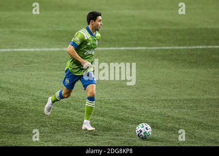 Seattle Sounders Mittelfeldspieler Alex Roldan (16) läuft mit dem Ball Während der zweiten Hälfte des MLS Western Conference Finals Gegen die Minnesota Unit Stockfoto