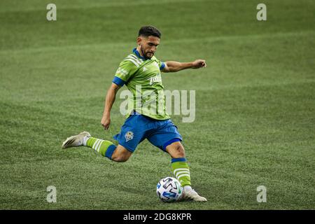 Seattle Sounders Mittelfeldspieler Cristian Roldan (7) tritt den Ball während Die zweite Hälfte der MLS Western Conference Finale gegen Die Minnesota Unite Stockfoto