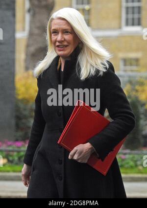 Amanda Milling, Ministerin ohne Portfolio im Kabinett, kommt vor dem wöchentlichen Kabinettsitzung der Regierung im Außen- und Commonwealth-Büro (FCO) in der Downing Street in London an. Stockfoto