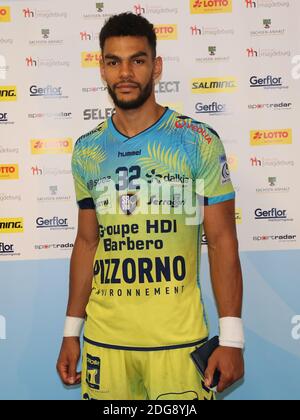 Adrien Dipanda (Handball Saint-Raphael Var) Stockfoto