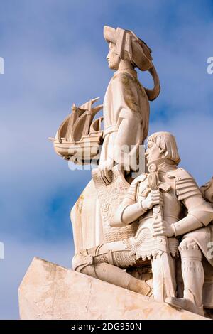 Lissabon, Portugal. Padrao dos Descobrimentos oder Denkmal für die Entdeckungen im Belem Viertel, das an den 500. Jahrestag des Deats erinnert Stockfoto