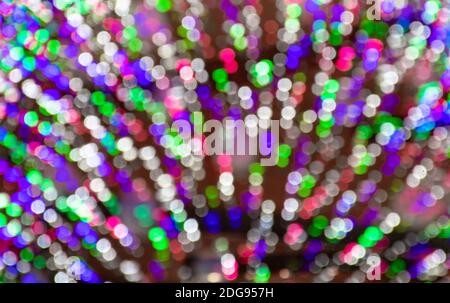 Abstrakter Hintergrund mit bunten Bokeh leuchtende Lichter, Feier oder Party-Hintergrund, Explosion von Farben Stockfoto