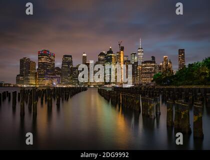 Manhattan Skyline wie gesehen aus Brooklyn, New York Stockfoto