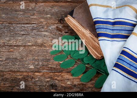 Jüdische Feiertag Gebetsbuch hohe Heilige Tage auf einem Tisch Stockfoto