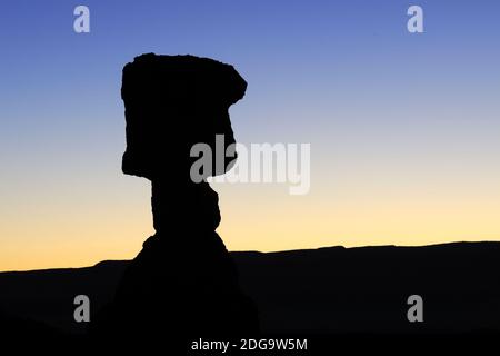 Thors Hammer kurz vor Sonnenaufgang, Sunrise Point, Bryce Canyon Nationalpark, Utah, Südwesten USA Stockfoto