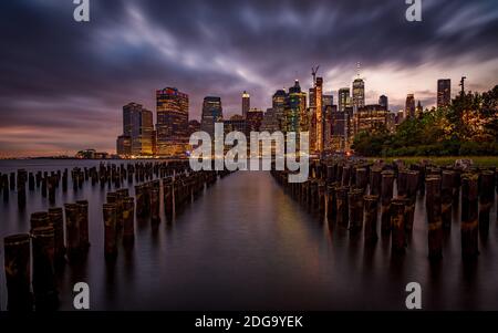 Manhattan Skyline wie gesehen aus Brooklyn, New York Stockfoto