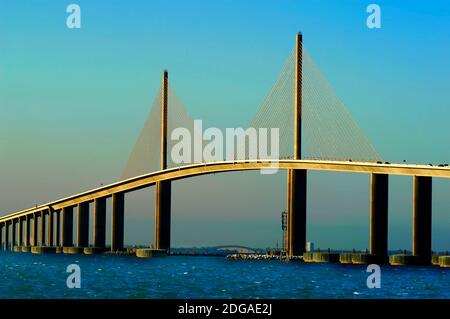 Sunshine Skyway Bridge verbindet St. petersburg und Palmetto Florida über die Tampa Bay Stockfoto