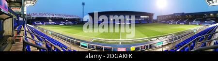 OLDHAM, ENGLAND. 8. DEZEMBER Gesamtansicht der Heimat von Oldham Athletic im Boundary Park vor dem Spiel der EFL Trophy zwischen Oldham Athletic und Sunderland im Boundary Park, Oldham am Dienstag, den 8. Dezember 2020. (Quelle: Eddie Garvey, Mi News) Stockfoto