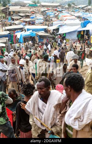 In lalibela äthiopien der Markt voller Menschen in der Feiern Stockfoto