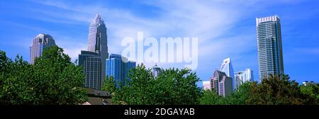 Low Angle Ansicht von Wolkenkratzern in einer Stadt, Charlotte, Mecklenburg County, North Carolina, USA Stockfoto