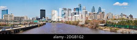 Wolkenkratzer in einer Stadt, Liberty Tower, Comcast Center, Philadelphia, Pennsylvania, USA Stockfoto