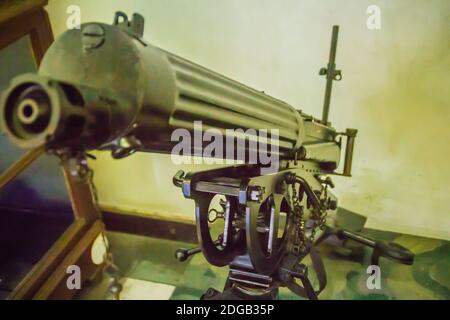 Alte Gatling-Kanone, eine der bekanntesten frühen Schnellfeuerfeder geladen. Die Gatling Pistole wurde zum ersten Mal in der Kriegsführung während des amerikanischen Bürgerkriegs verwendet. Stockfoto