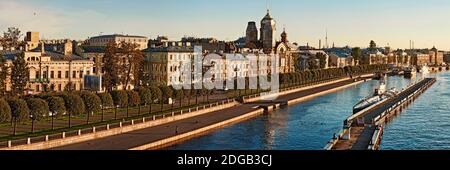 Gebäude und U-Boot-Museum, St. Petersburg, Russland Stockfoto