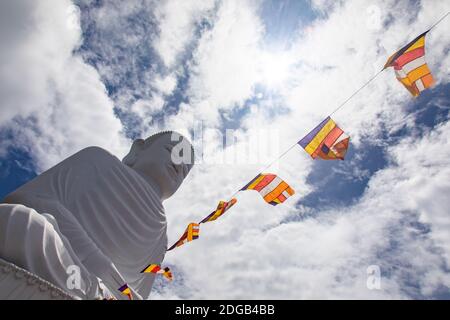 Buddha große Statue in Ba Na Hills, in der Nähe von Da Nang, Vietnam Stockfoto