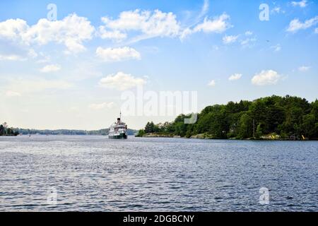 Dampfer Wenonah II in einem See, Lake Muskoka, Gravenhurst Bay, Ontario, Kanada Stockfoto