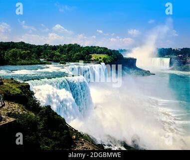 Blick auf die American Falls, Niagara Falls, New York State, USA Stockfoto