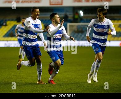 LONDON, Vereinigtes Königreich, DEZEMBER 08: Queens Park Rangers' Ilias Chair feiert seinen Torwägen während der Sky Bet Championship zwischen Millwall und den Queens Park Rangers im Den Stadium, London am 08.Dezember, 2020 Credit: Action Foto Sport/Alamy Live News Stockfoto