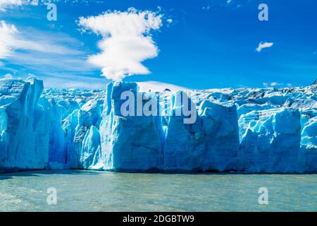 Blick auf Glacier Grey am Lake Grey bei Torres del Paine National Park Stockfoto