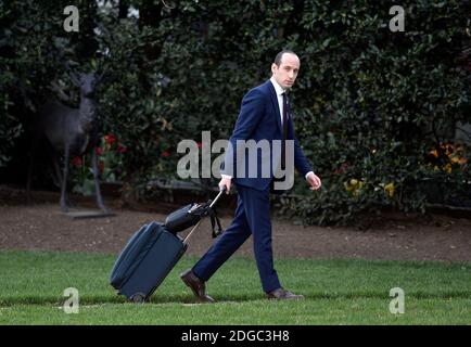 Stephen Miller , Präsident Donald Trumps leitender Politikberater geht auf dem South Lawn, nachdem er im Weißen Haus in Washington, DC, am 9. April 2017 angekommen ist.Foto von Olivier Douliery/ Abaca Stockfoto