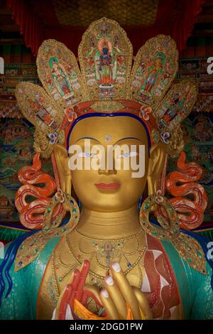 Detail der großen Maitreya Buddha Skulptur. Thikse Kloster, Thikse, Ladakh, Jammu und Kaschmir, Indien. Der Zukünftige Buddha Stockfoto