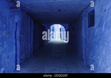 Straße in der blauen Stadt Chefchaouen, Marokko, Afrika. Stockfoto