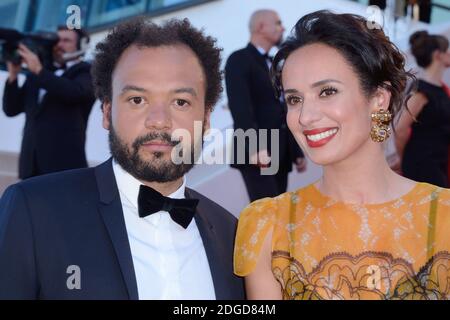 Fabrice Eboue und seine Frau Amelle Chahbi nehmen am 19. Mai 2017 an der Okja-Vorführung im Rahmen der 70. Filmfestspiele von Cannes in Cannes, Frankreich, Teil. Foto von Aurore Marechal/ABACAPRESS.COM Stockfoto