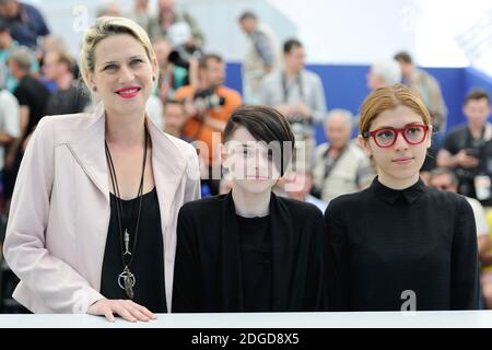 Nicole Coffineau, Rhys Fehrenbacher und Anahita Ghazvinizadeh, die am 20. Mai 2017 im Rahmen des 70. Filmfestivals von Cannes in Cannes, Frankreich, an der They Photocall teilnahmen. Foto von Aurore Marechal/ABACAPRESS.COM Stockfoto