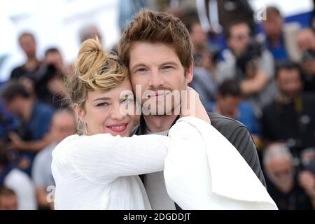 Celine Sallette und Pierre Deladonchamps, die am 22. Mai 2017 bei den Nos Annees Folles Fotocall im Rahmen der 70. Filmfestspiele von Cannes in Cannes, Frankreich, teilnahmen. Foto von Aurore Marechal/ABACAPRESS.COM Stockfoto