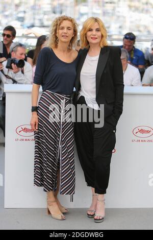 Emmanuelle Seigner, Delphine De Vigan beim D’Apres Une Histoire Vraie Photocall während der 70. Jährlichen Filmfestspiele von Cannes im Palais des Festivals am 27. Mai 2017 in Cannes, Frankreich. Foto von David Boyer/ABACAPRESS.COM Stockfoto