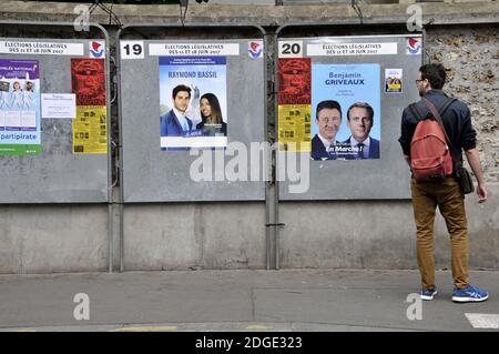 Plakate zur Parlamentswahl sind in Paris, Frankreich, am 30. Mai 2017 zu sehen. Foto von Alain Apaydin/ABACAPRESS.COM Stockfoto