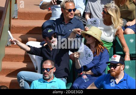 Schauspieler Gilles Cohen und seine Frau Karine, Bruno Solo und seine Frau besuchen die French Tennis Open am 31. Mai 2017 in Roland Garros in Paris, Frankreich. Foto von Laurent Zabulon/ABACAPRESS.COM Stockfoto